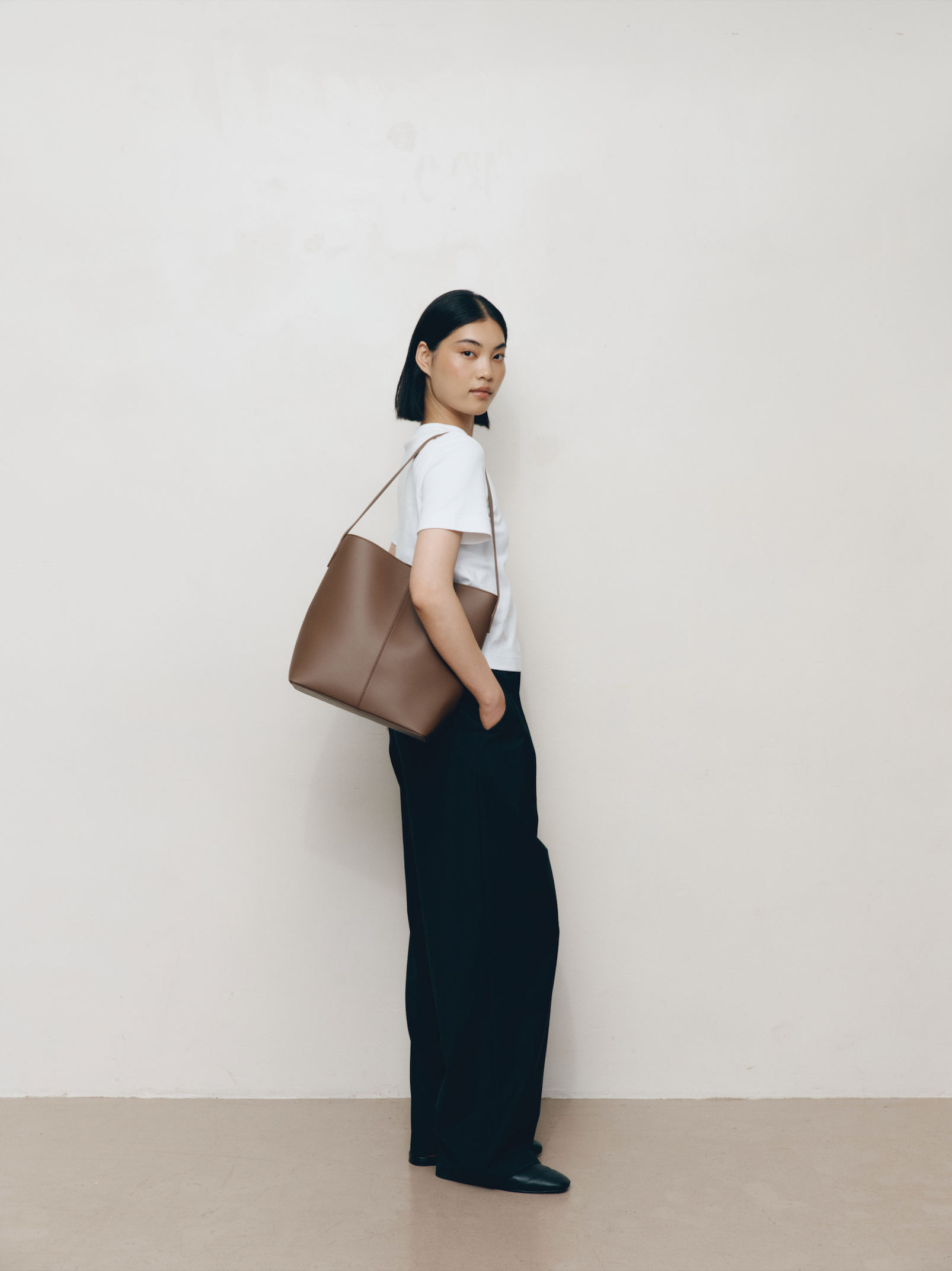 Kaia Tasche Cedar