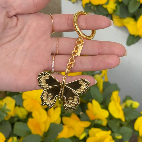 Goldener Schmetterling | Poetische Schwingen